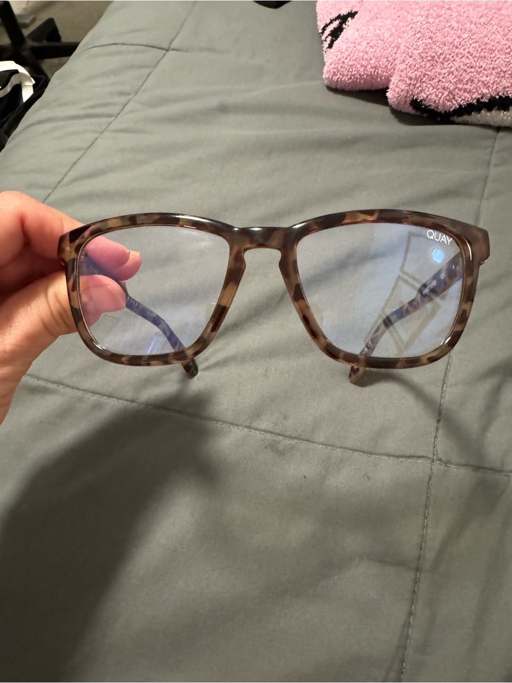 Quay Hardware Tortoiseshell Blue-Filter Glasses